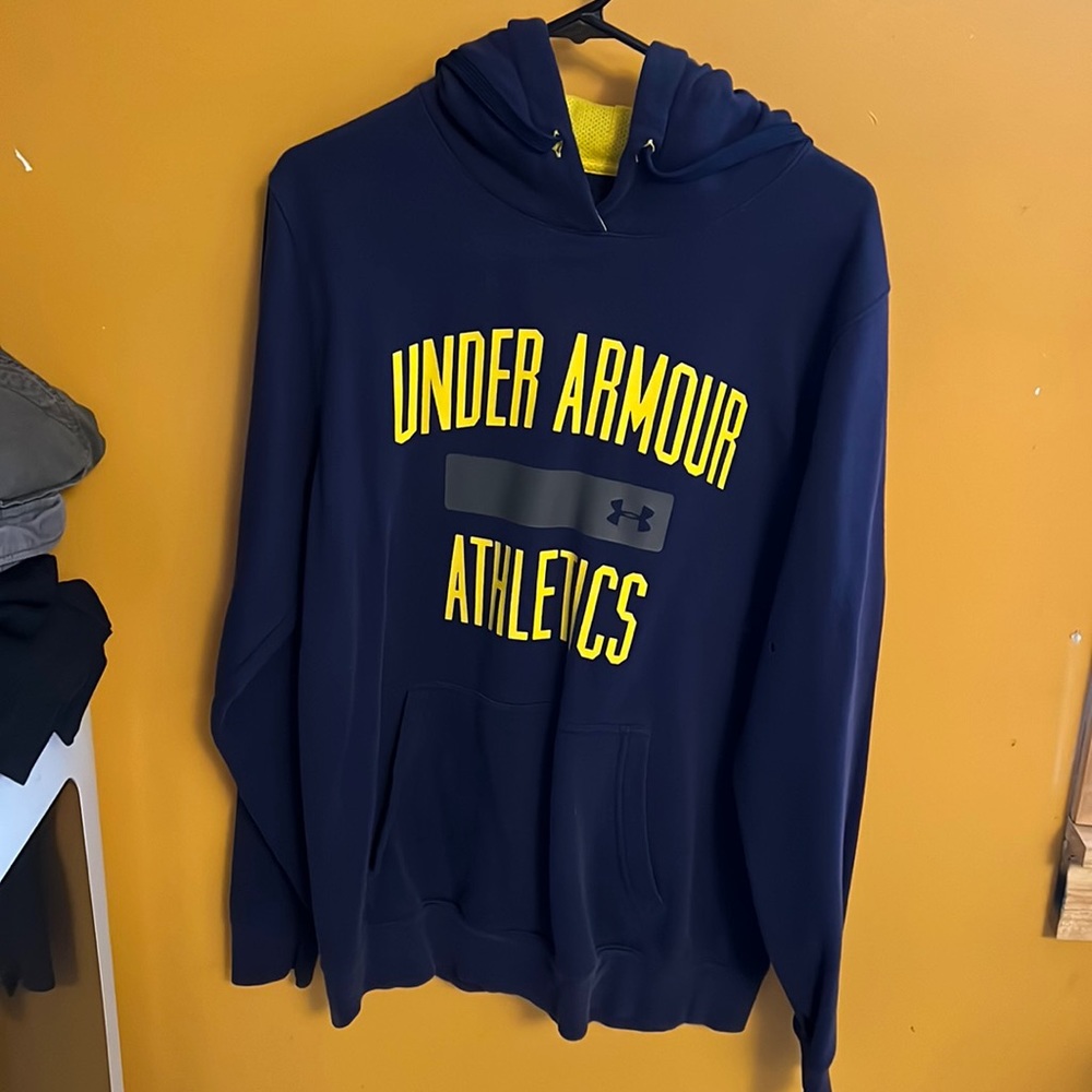 Men’s Medium Under Armour